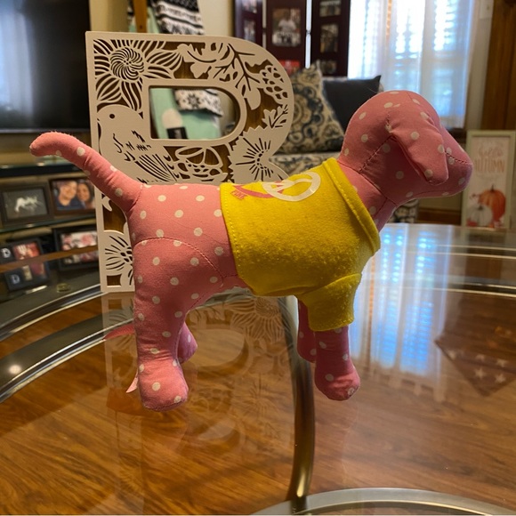 VS Pink mini dog - Picture 4 of 12